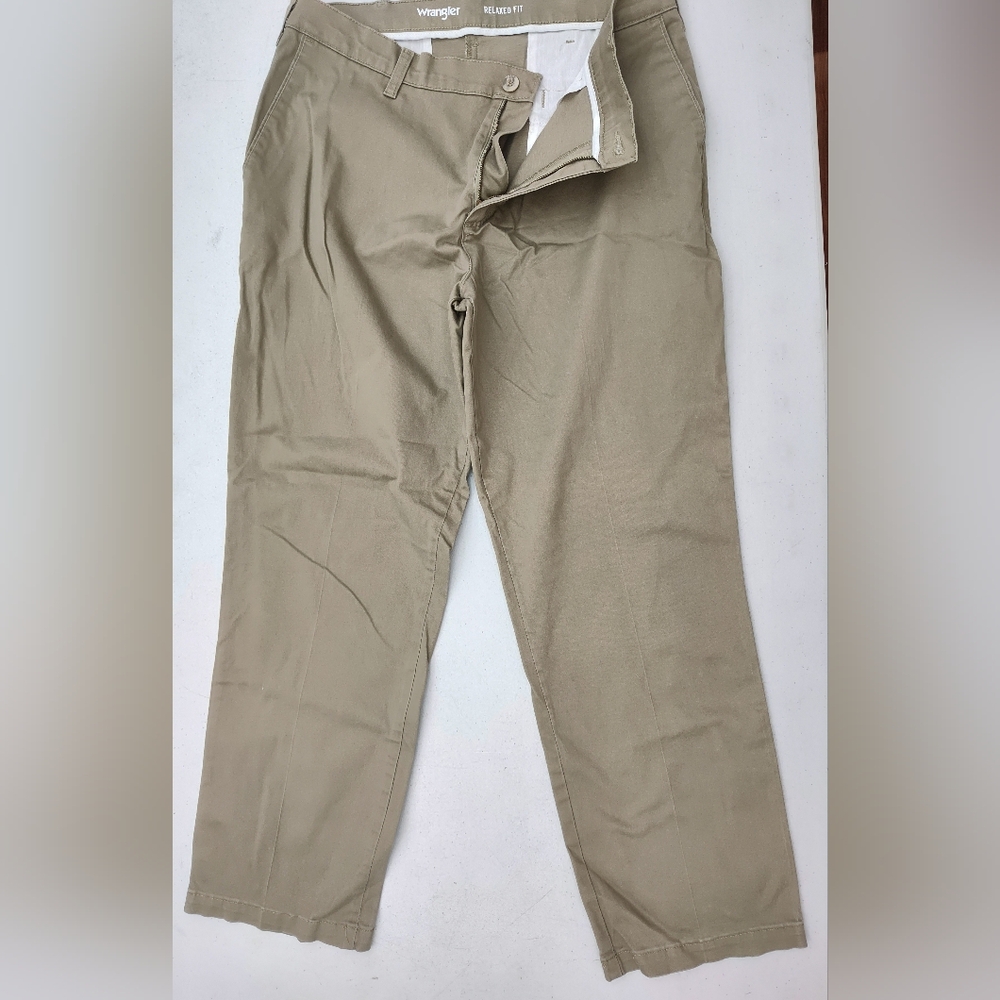 Wrangler Men's Tan Chinos Size 35x30